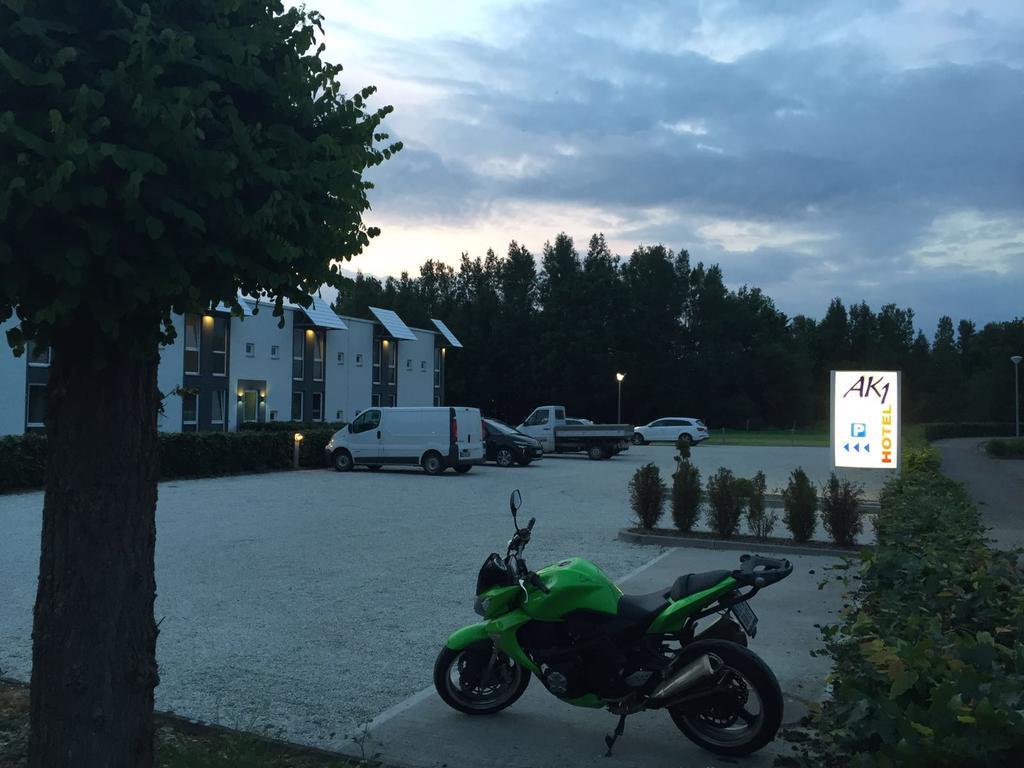 Ak 1 Hotel Ducherow Exterior photo